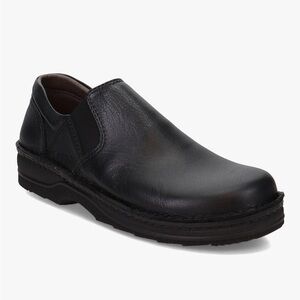 Naot Men's Eiger slip-on shoe in black leather